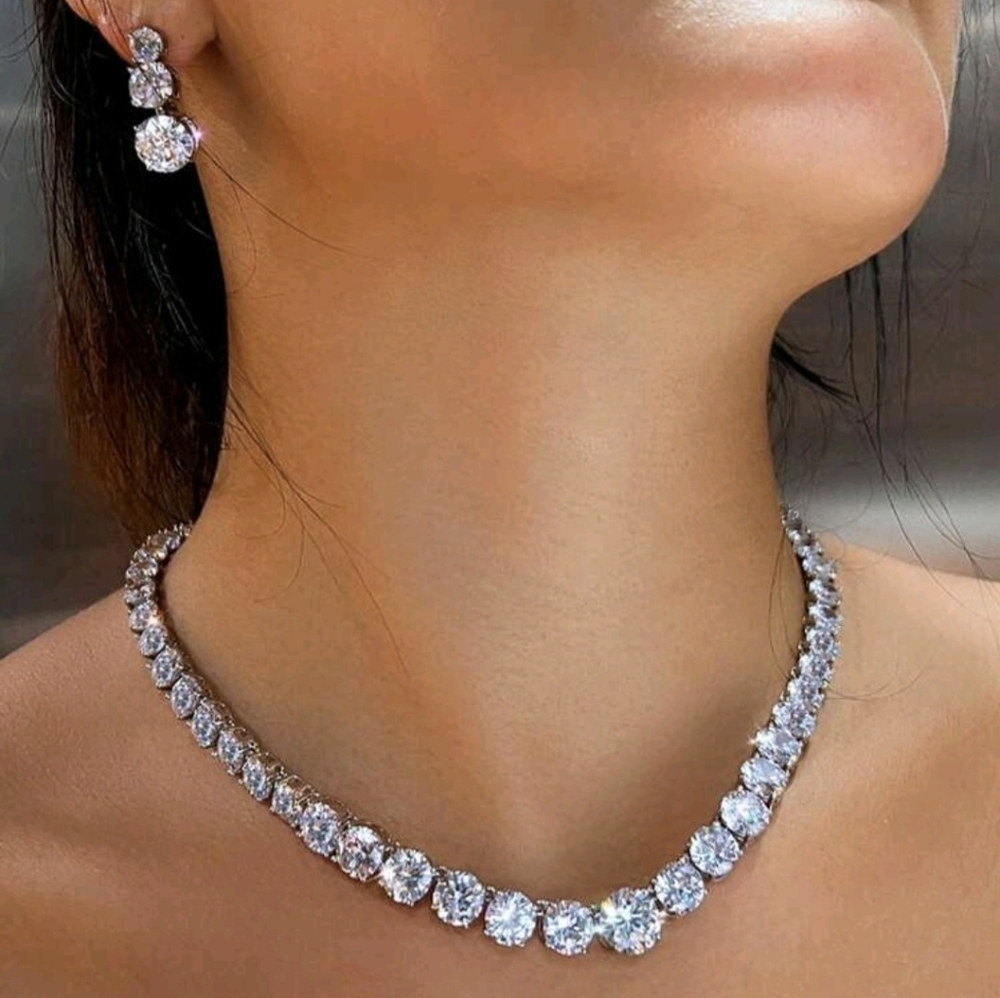 🎉🎉NEW🎉🎉 STUNNING!! Top Quality 5A CZ Tennis Necklace & Earring Set